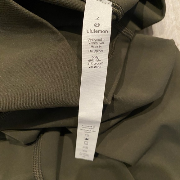 Lululemon Dark Green Active Leggings - Picture 3 of 4